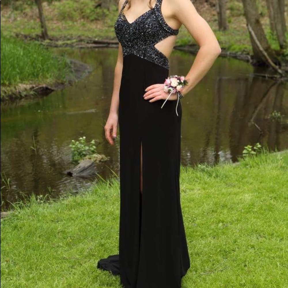 Elegant Prom or Formal Event Dress
